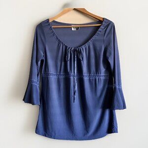 Vintage Tops Plus Top Size M/L Lace Detail‎ Quarter Bell Sleeves Blue